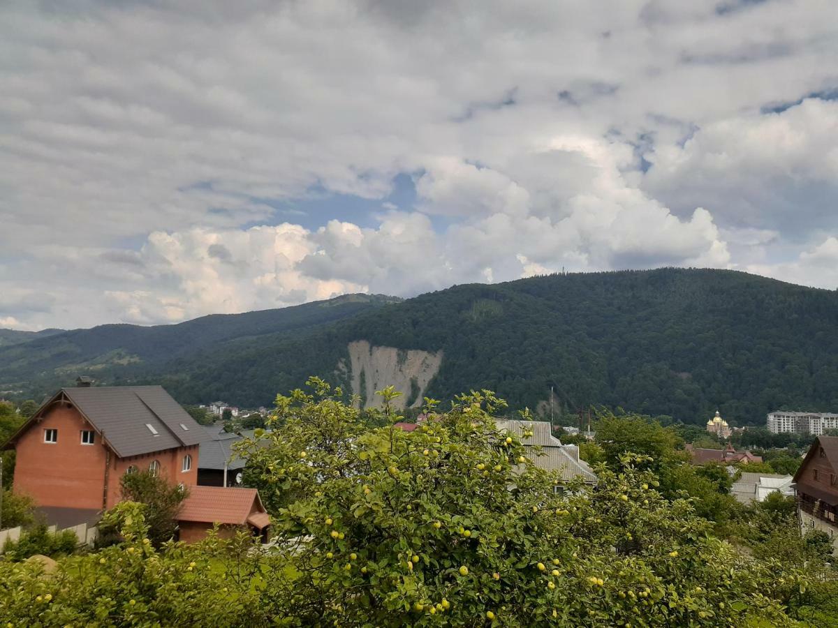 Kатруся Hotel Yaremche Exterior photo